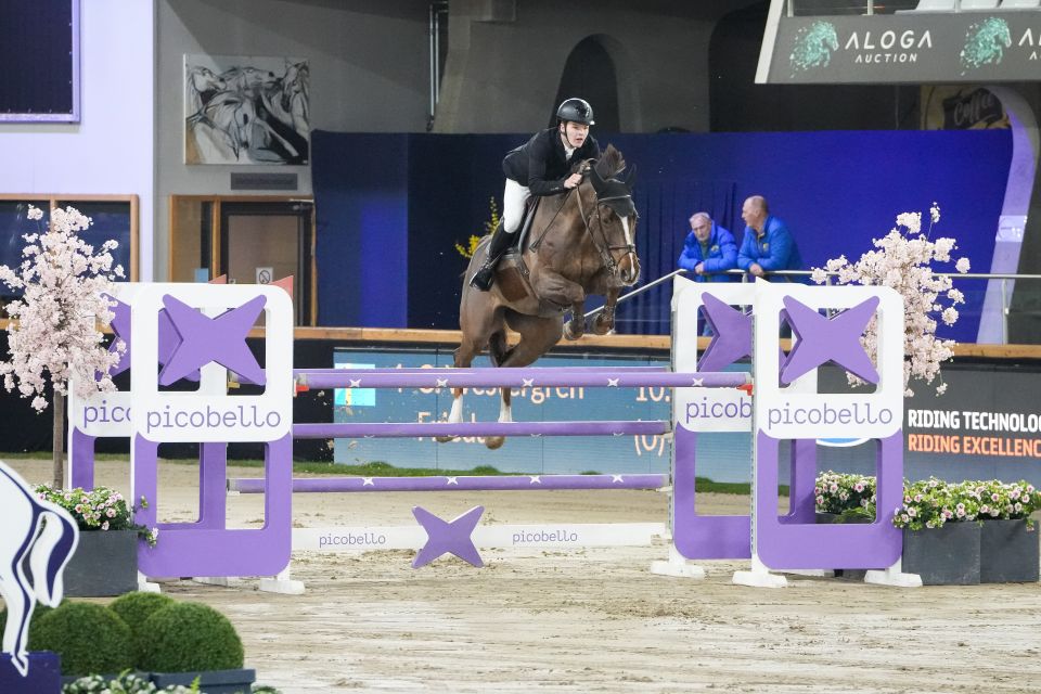Lightning-fast Julien Epaillard triumphs in Grand Prix Qualifier