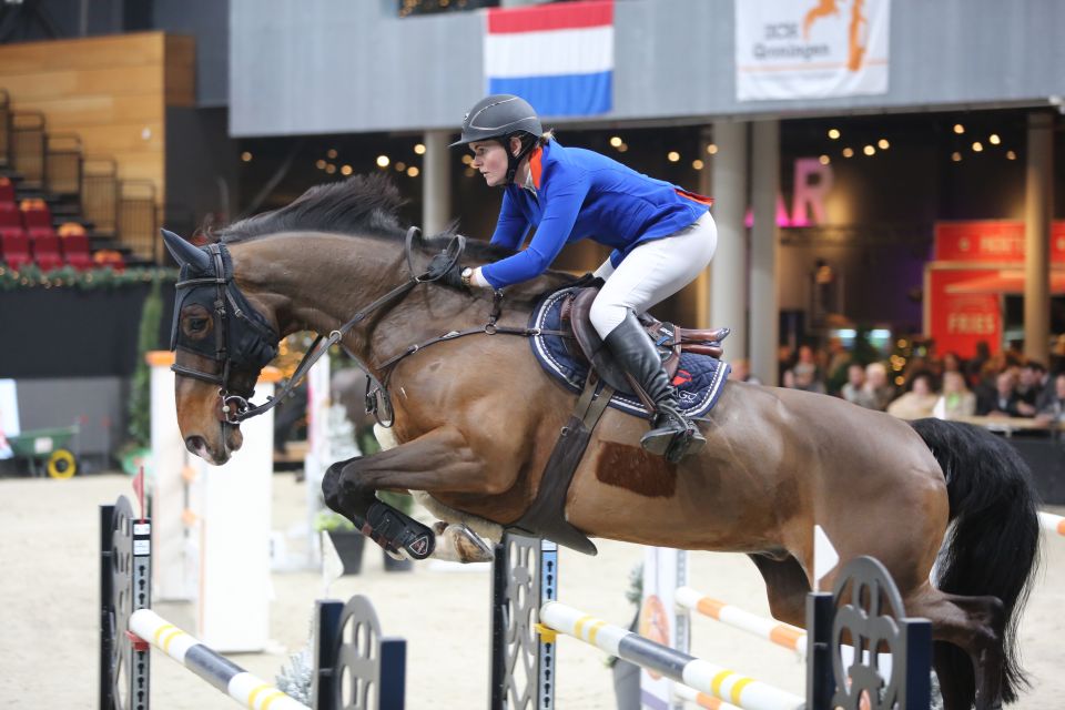 Duco Z - Marriët Smit-Hoekstra - ©Mariol Middel (2) Duco Z - Marriët Smit-Hoekstra - ©Mariol Middel (2)