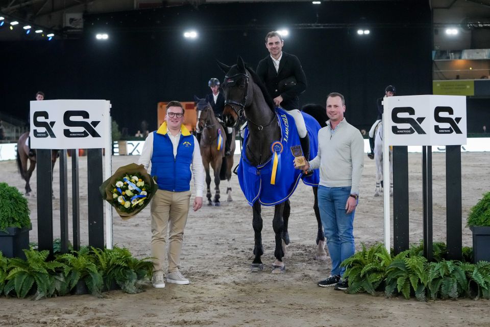 Michael Viehweg - Contario - ©Sportfot - The Zangersheide International (1) Michael Viehweg - Contario - ©Sportfot - The Zangersheide International (1)