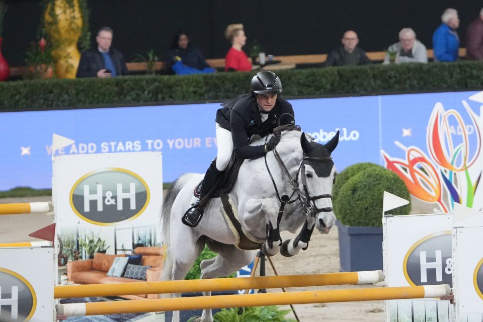 Frédéric Vernaet - Olleke Bolleke Jw Vd Moerhoeve - ©Sportfot - The Zangersheide International Frédéric Vernaet - Olleke Bolleke Jw Vd Moerhoeve - ©Sportfot - The Zangersheide International