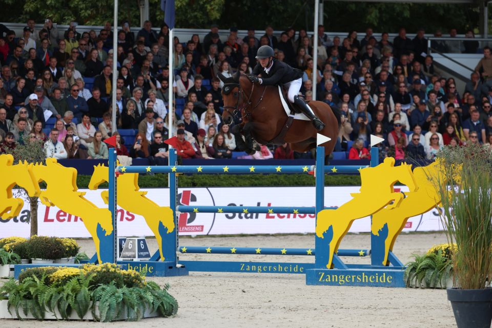 Reserve-kampioen Gilles Thomas en Qiara de Kalvarie Reserve-kampioen Gilles Thomas en Qiara de Kalvarie
