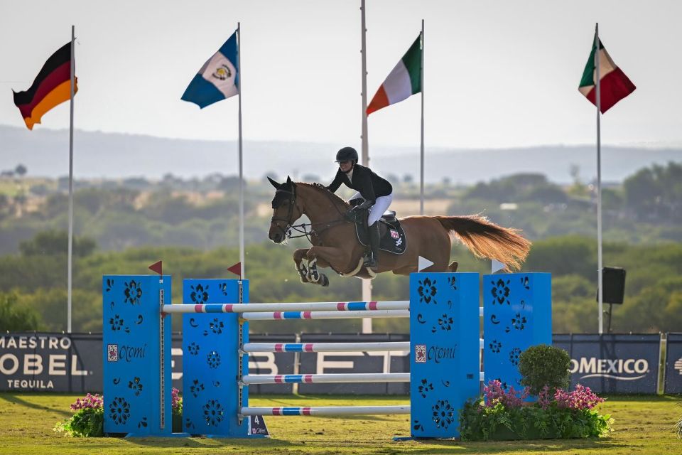 Queen Kinmar Hero - Erynn Ballard - ©Ilan Ferder Stables Queen Kinmar Hero - Erynn Ballard - ©Ilan Ferder Stables