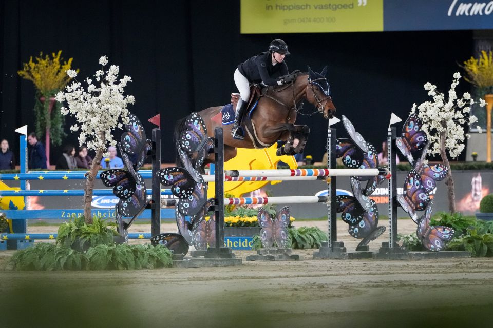 Off The Road - Dylara Peters - &copy;Sportfot 'The Zangersheide International'