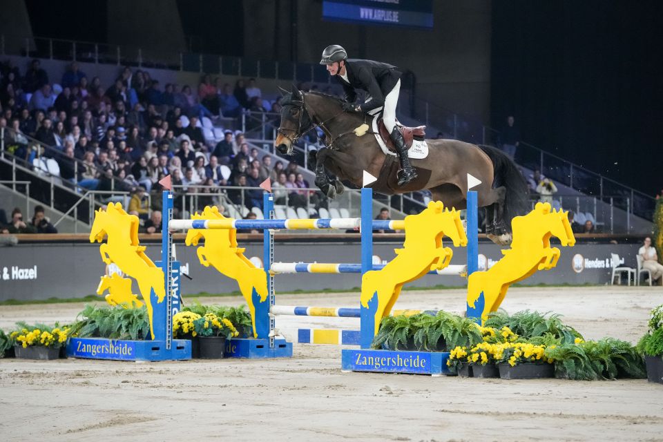 Frank Schuttert - Isis - ©Sportfot - The Zangersheide International (1) Frank Schuttert - Isis - ©Sportfot - The Zangersheide International (1)