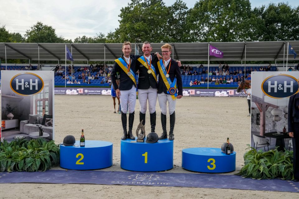 Vereecke Koen, Bourdeaudhui Mathieu, Devos Pieter - Merryweather Vt Leeuwerikenhof, Oscar The Homage, Rainbow Vant Zor... &copy; SPORTFOT 1876-NH204444
