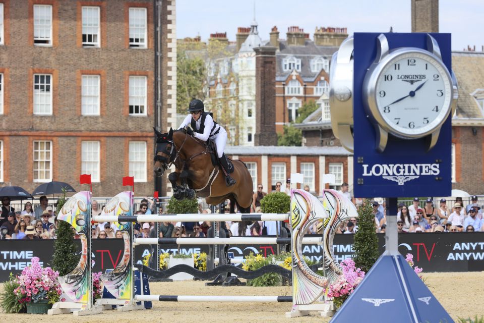 Sea Coast Chica V.V. Z - Gudrun Patteet - &copy;LGCT London