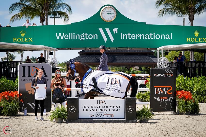 Agana van het Gerendal Z - Lillie Keenan - ©Sportfot (5) Agana van het Gerendal Z - Lillie Keenan - ©Sportfot (5)