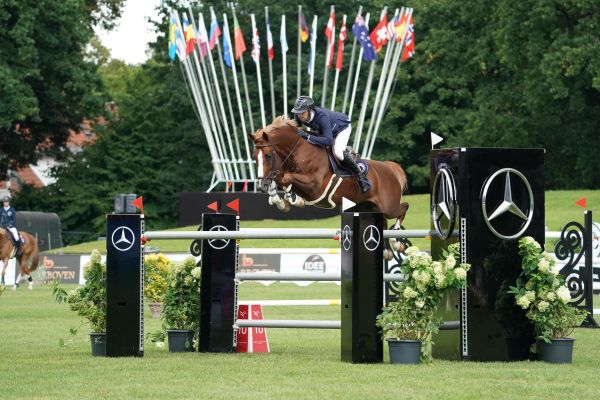 Darry Lou_Nayal Nassar@sportfot 1353-680_1496 Darry Lou_Nayal Nassar@sportfot 1353-680_1496