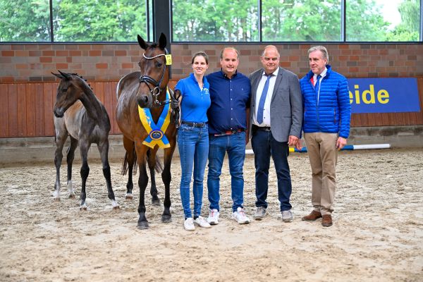 Emily Blunt Z Emily Blunt Z