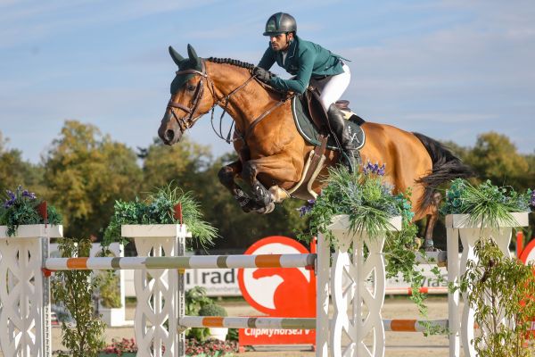 Khaled Al-Mobty Diana du Plevau Z